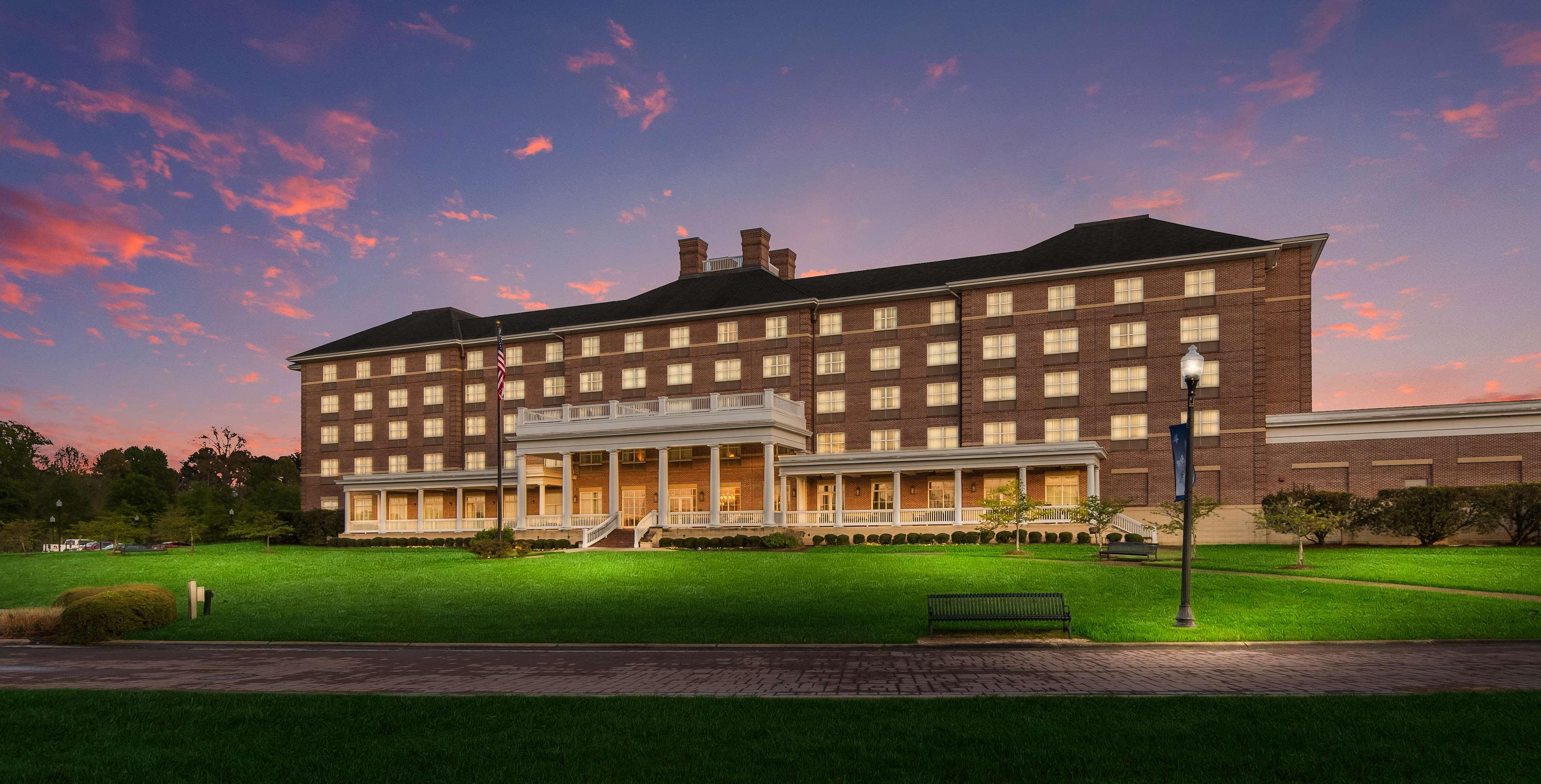 Hilton Garden Inn Suffolk Riverfront Exteriör bild
