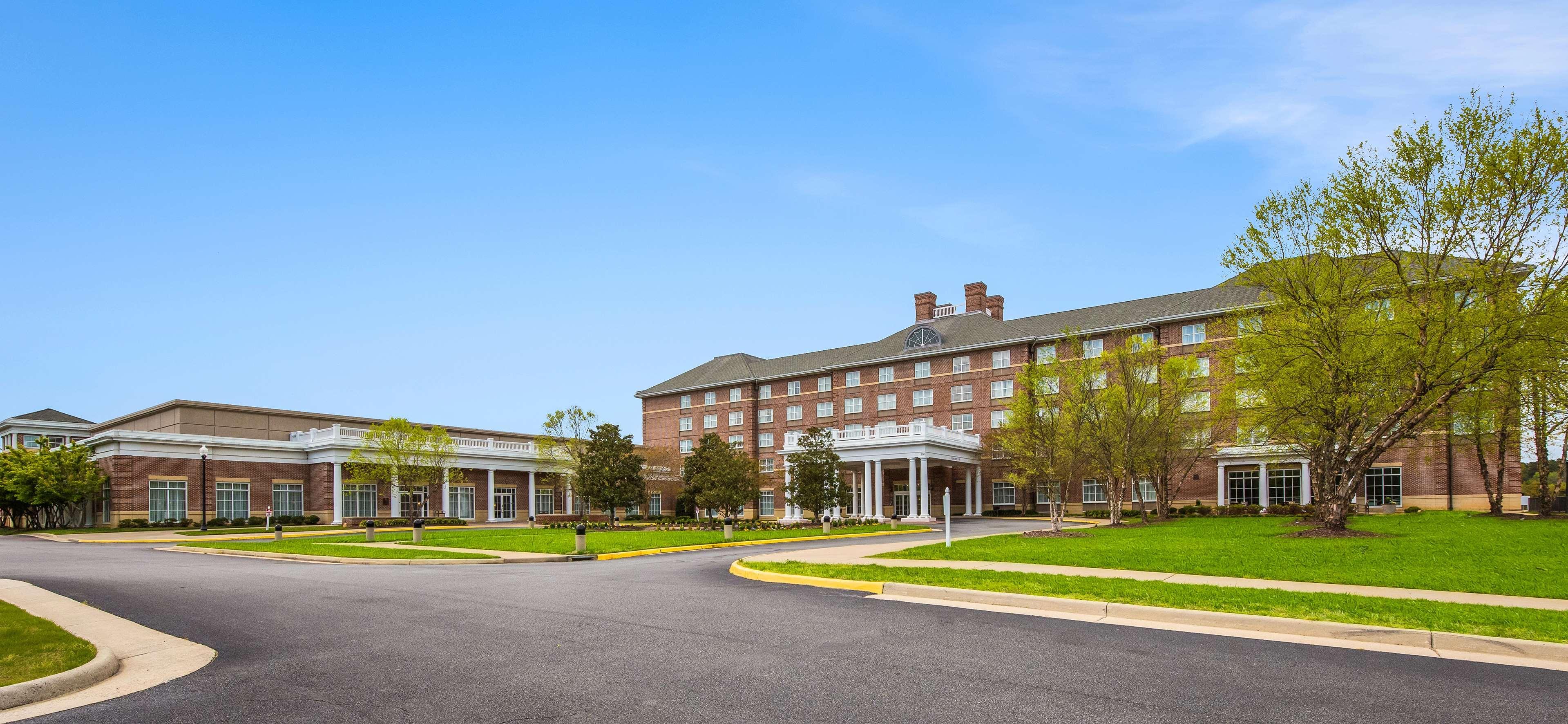 Hilton Garden Inn Suffolk Riverfront Exteriör bild
