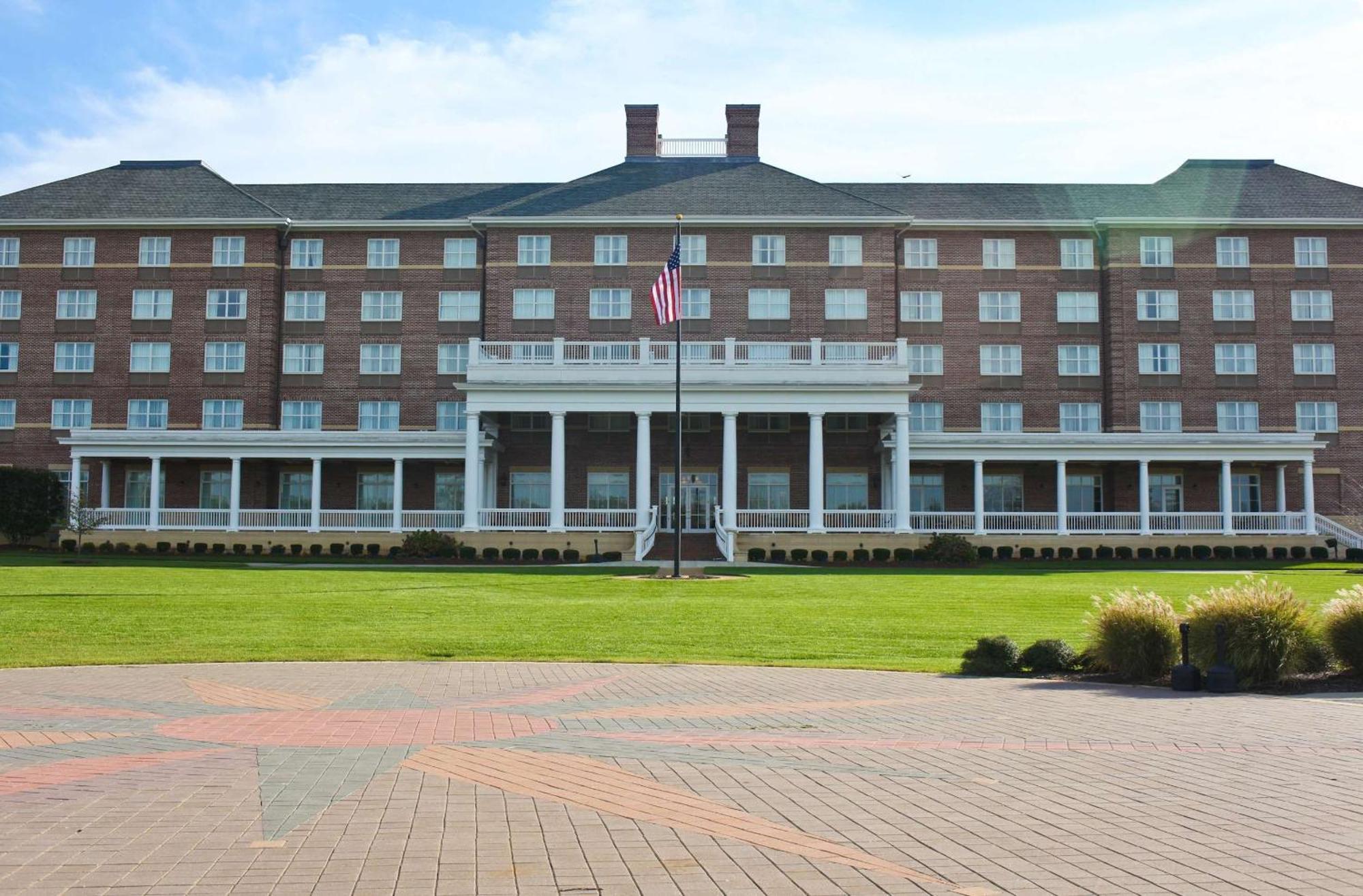 Hilton Garden Inn Suffolk Riverfront Exteriör bild