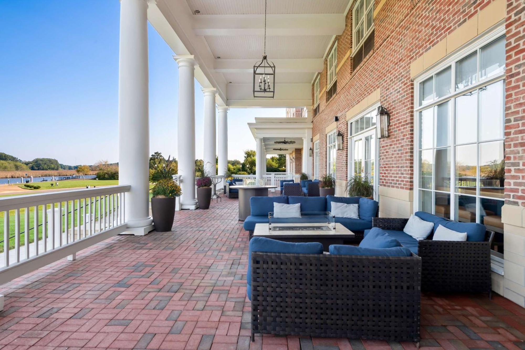Hilton Garden Inn Suffolk Riverfront Exteriör bild